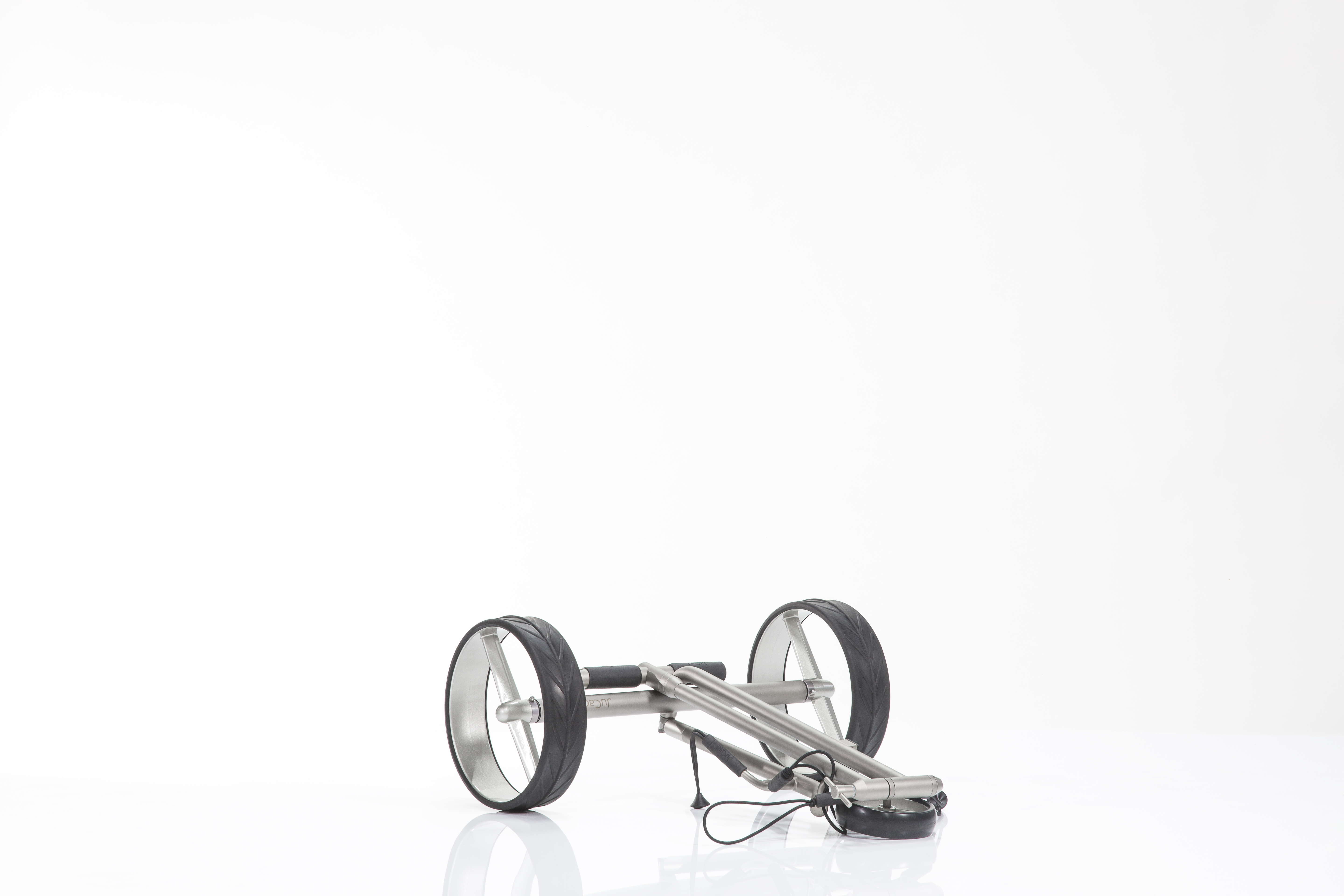 Pliable, rangement extra-plat. Dimensions : 67x60x13 cm