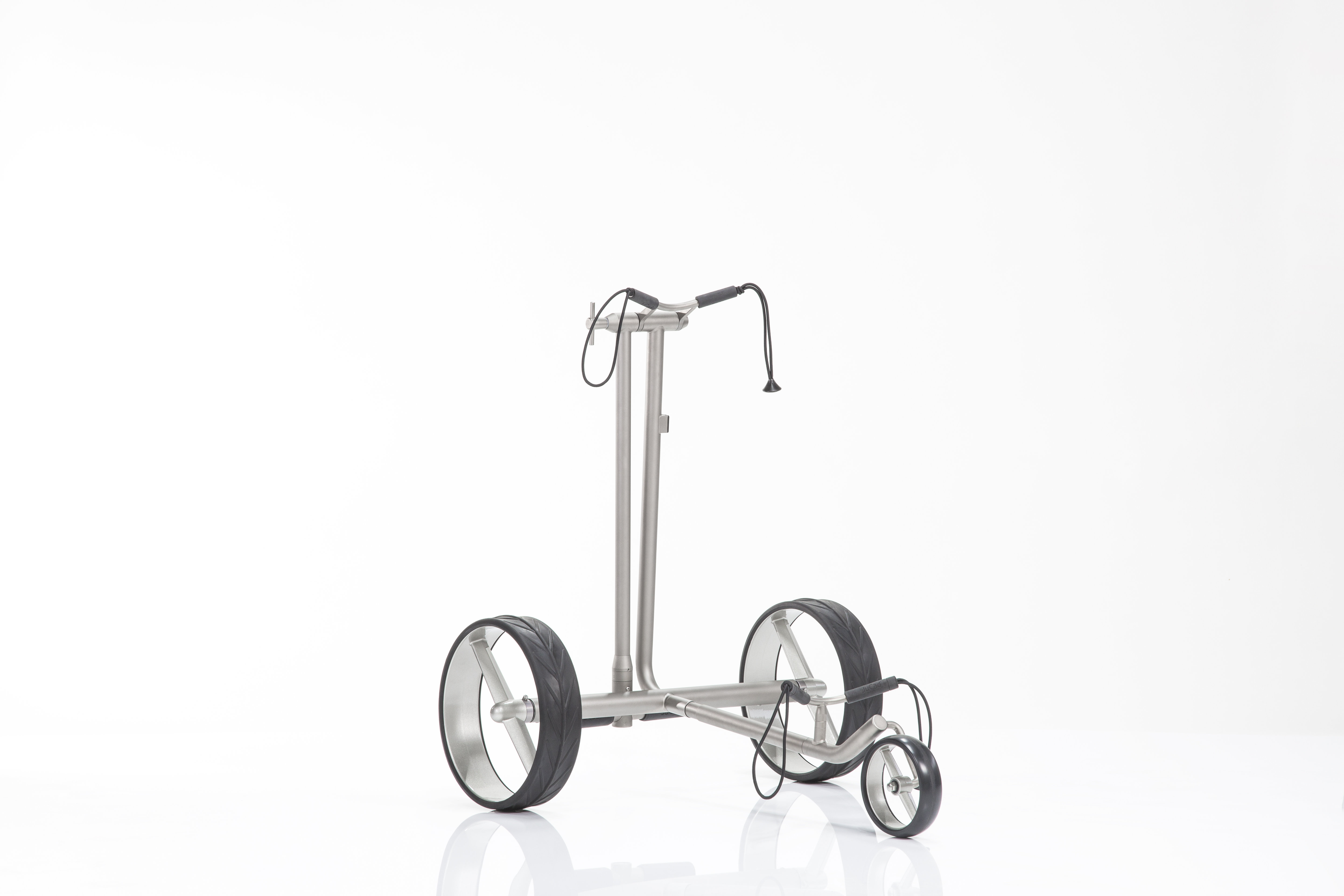  Pliable, rangement extra-plat. Dimensions : 67x60x13 cm