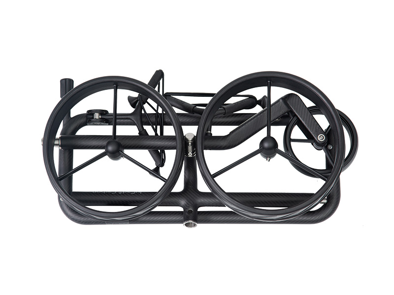 Démontable en 3 parties, rangement ultra-compact. Dimensions : 65x35x10 cm