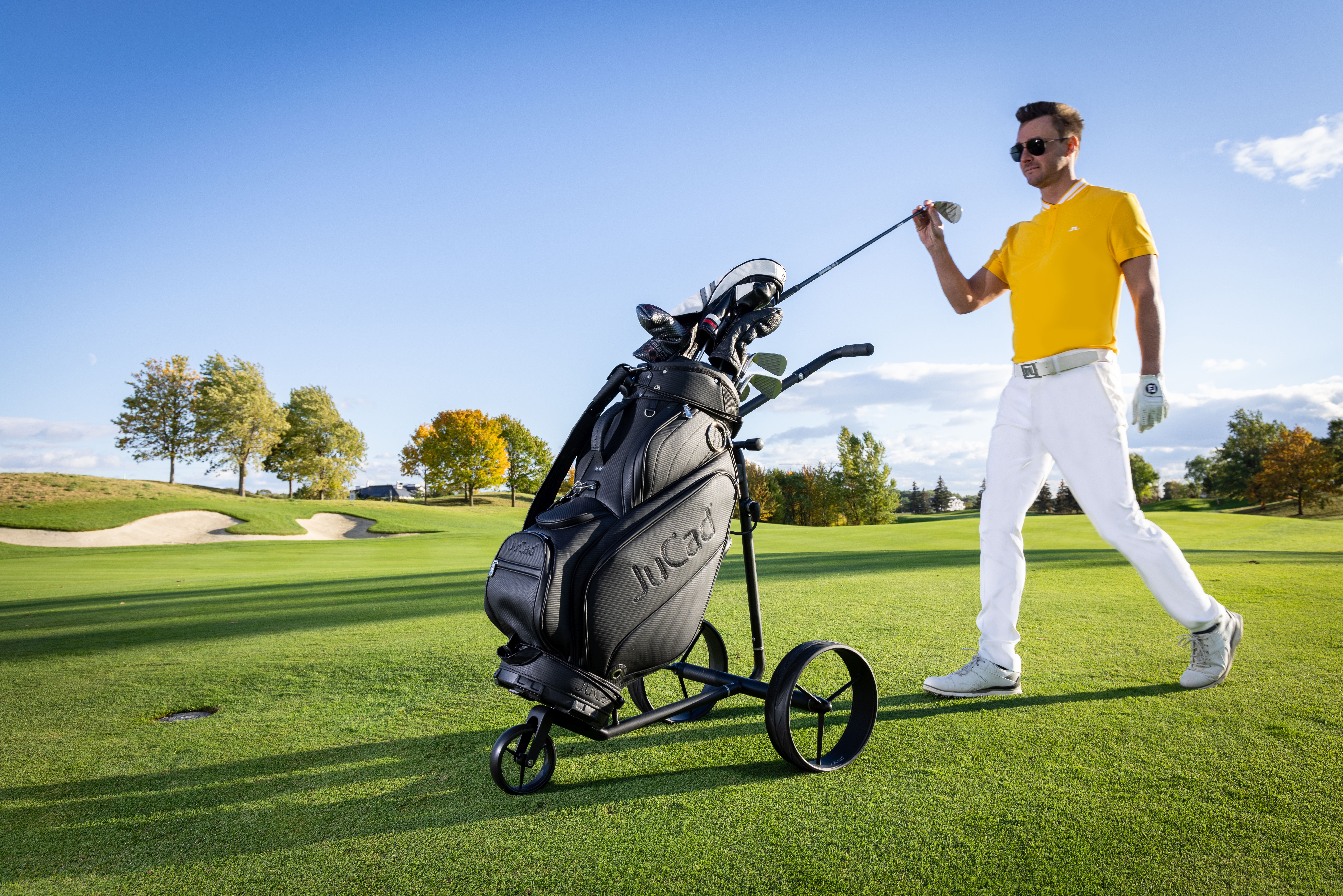 Golfer_JuCad-Carbon-Travel-Nero-SV-2-0_Bag-Pro-schwarz-695diOGZhlAYn2 JuCad Bag Pro black with Carbon Travel Nero 2.0 (Example trolley, not included in delivery.)