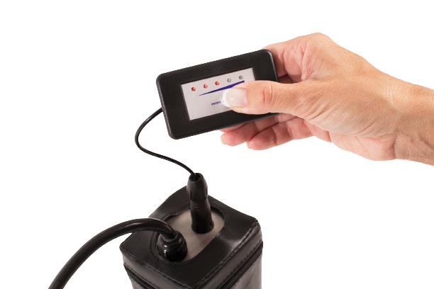 JuCad_Ladestandsanzeige_mit_Powerpack_Art_Nr_JLZA-removebg-preview Testeur de charge de  batterie JuStar