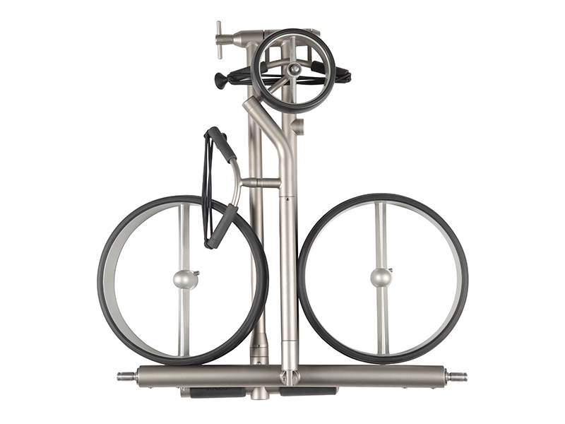 JuCad_Ghost_Titan_2.0_JGHOST2_packing_size_with_wheels Facilement pliable. Dimensions de rangement très plates : 67x60x13 cm.