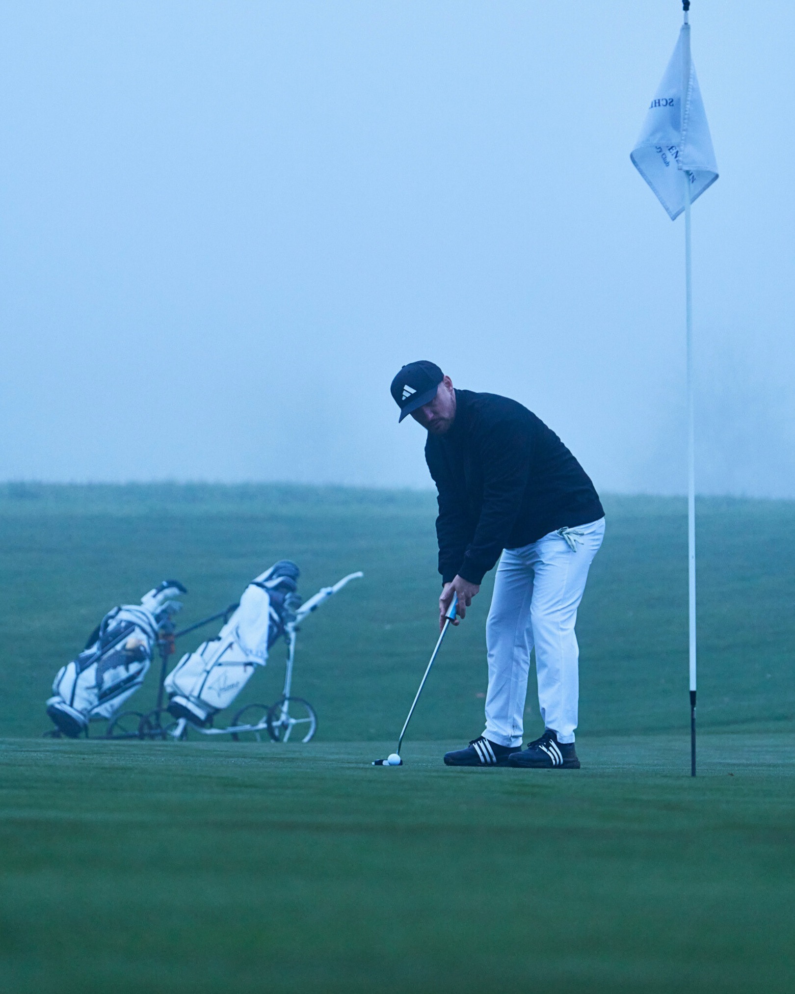 Golf is more than a sport. On the green, stress fades and clarity returns✨

@patrickpsiuk 

#JuCad #Golf