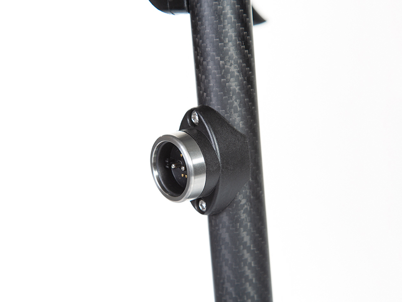 Detail image: magnetic connection