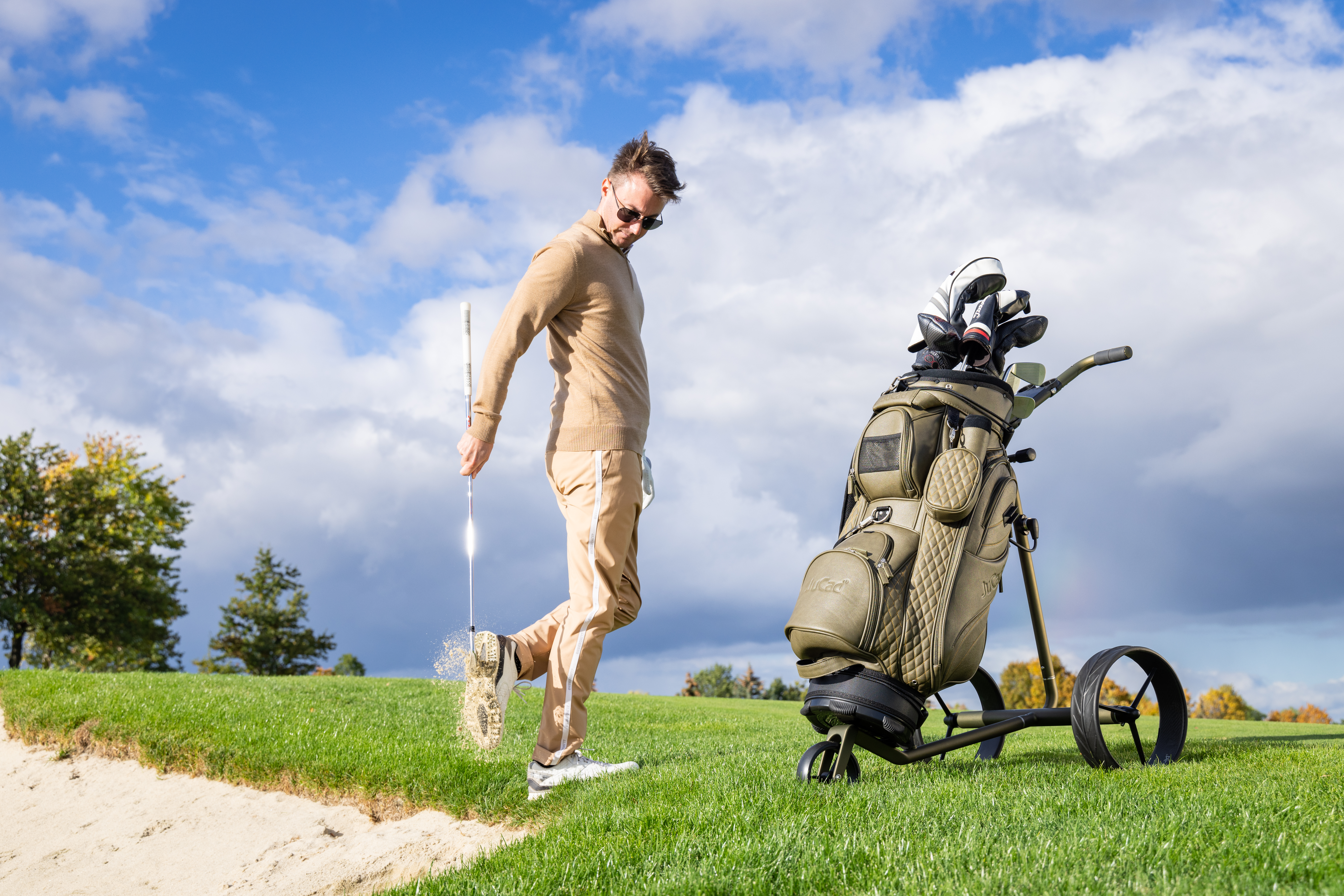 Golfer_JuCad-Carbon-Travel-Verde-black-2-0_Bag-Style-dunkelgr-n