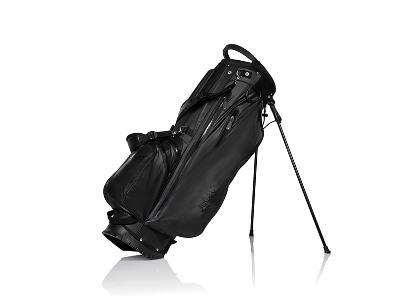 JuCad_bag_2in1_Waterproof_black_JBWP-BL_back_Self closing system for legs