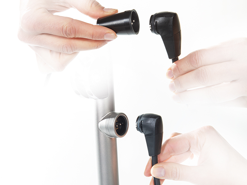 Kombi_Magnetstecker_Titan_Shop Avec connexion magnétique pour un chargement facile et sûr.