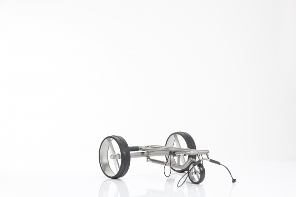 Flat packing size thanks to innovative folding technology: 67x60x13 cm / 26.4x23.6x5.1 inch